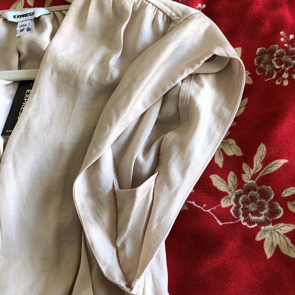 Satin V-Neck Hi-Lo Cream Tunic Blouse *NEW WITH TAGS* - Picture 12 of 16